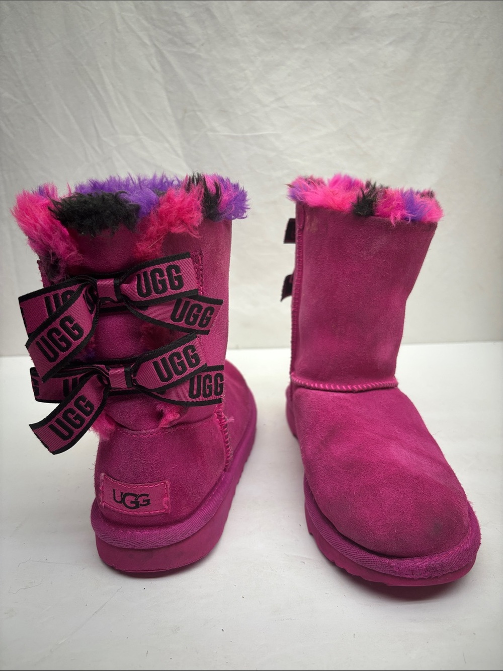 UGG Kids Fuchsia Suede Fur-Trim Bow Boots, SZ 2 little girl, box 86